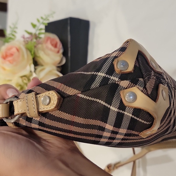 Authentic Burberry Blue Label crossbody bag - Picture 5 of 11